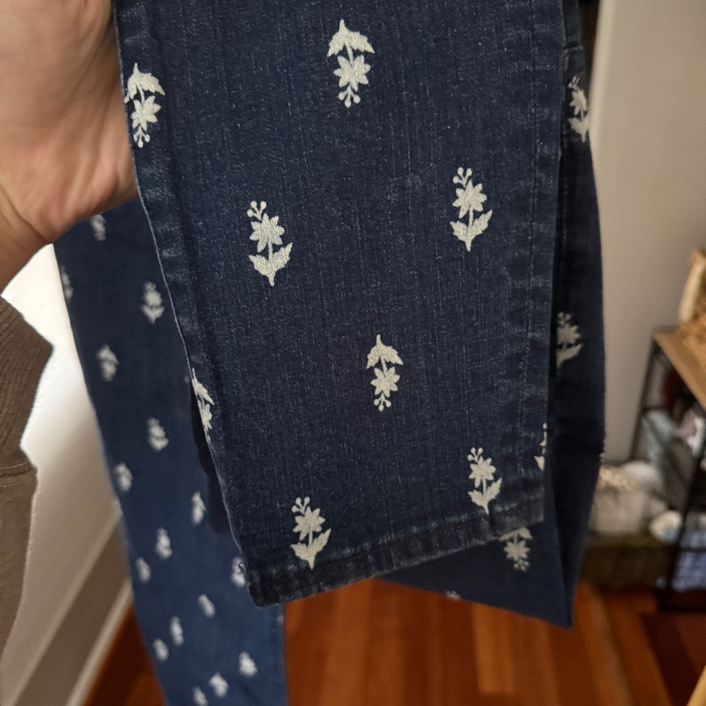J. Crew | Toothpick Denim | Flower Block Print | Skinny | Size 25 - Picture 4 of 9